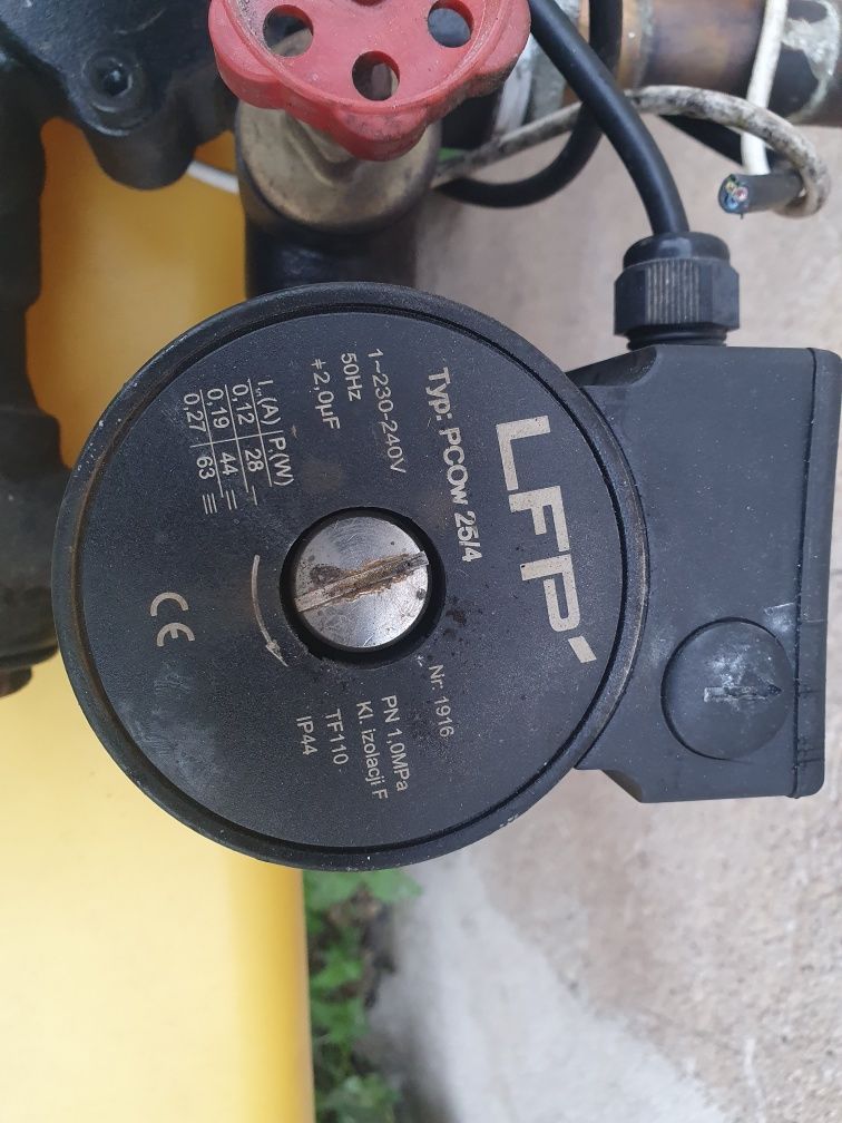 Pompa c.o z regulatorem