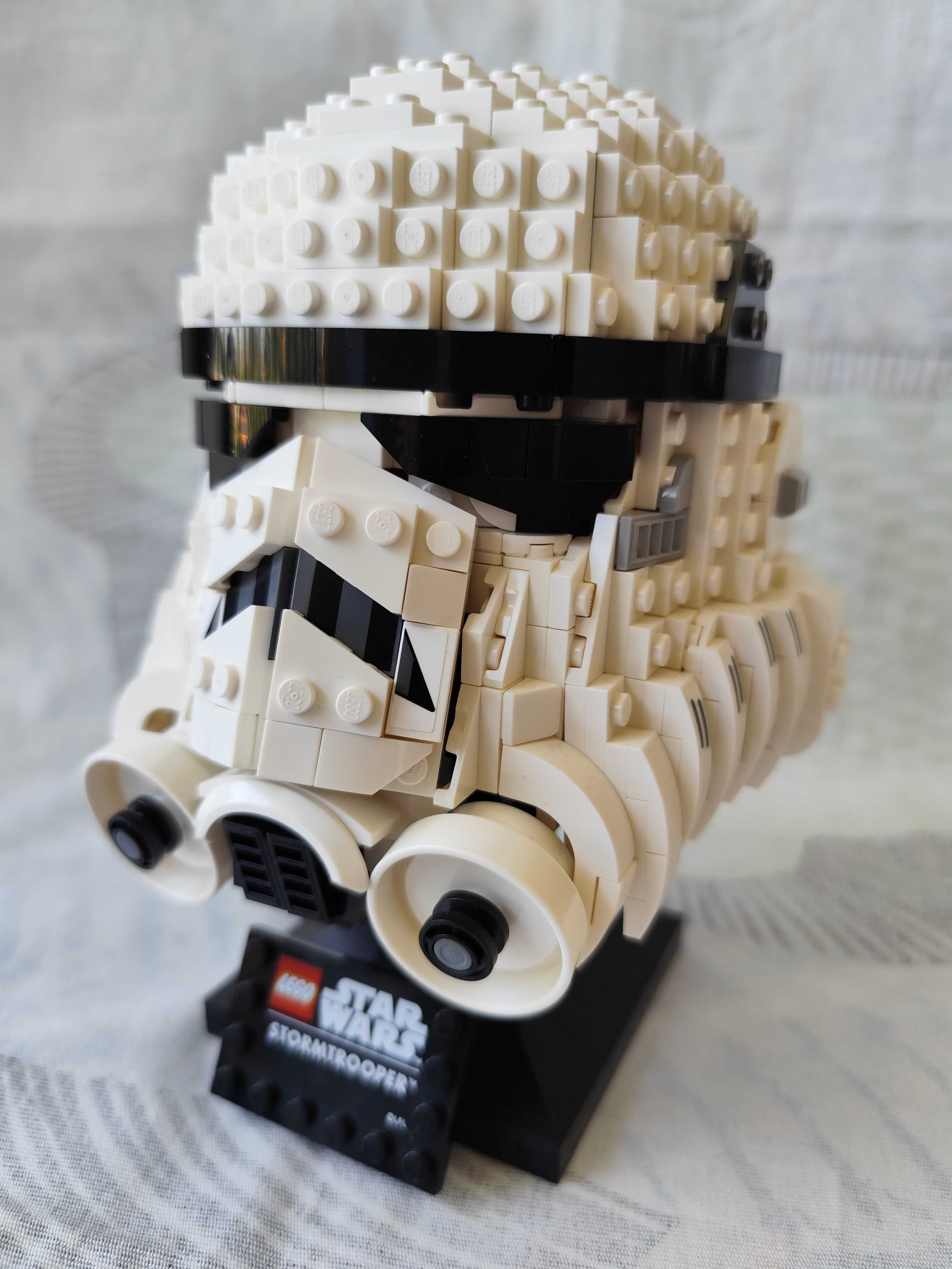 75276 LEGO Star Wars Helmet Collection Stormtrooper, usado, completo