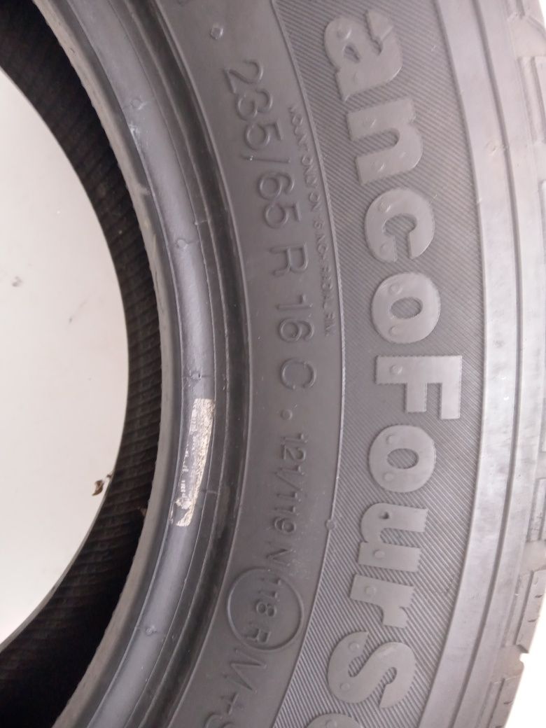 Opona letnia 235/65R16C Continental VancoFourSeason  7mm