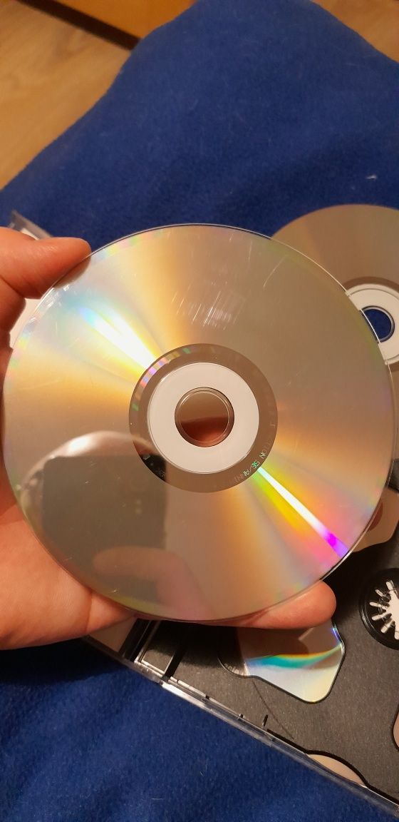 Płyty CD action styczeń 2001