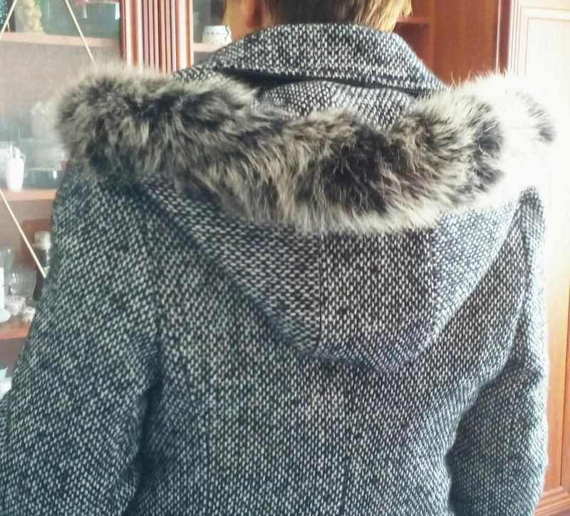 Пальто жіноче,  50–52 розмір