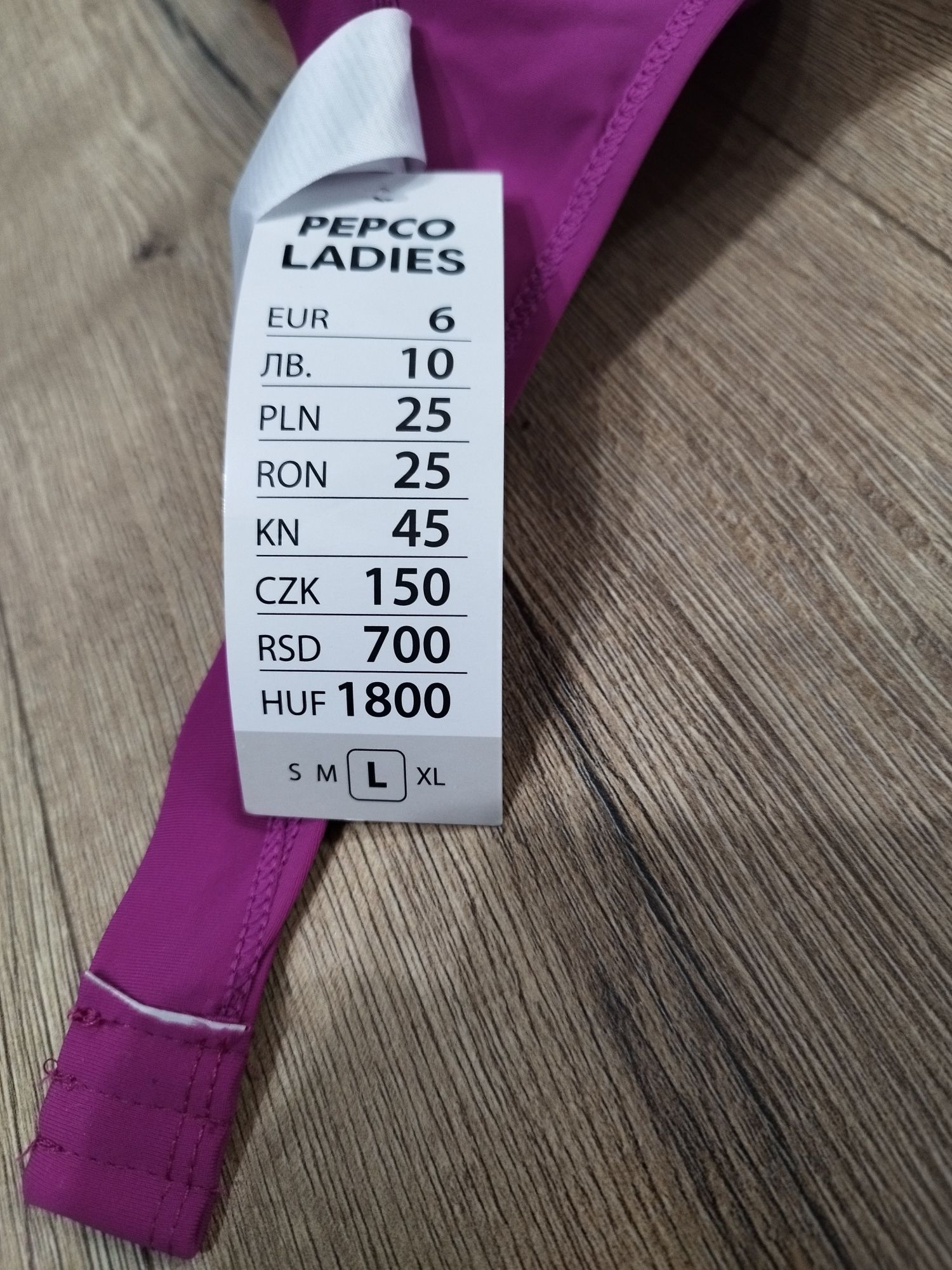 Góra stroju kapielowego