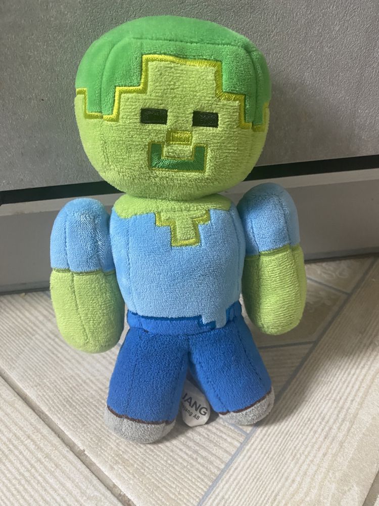 Игрушки из игр: Бравл Старс и Майнкрафт