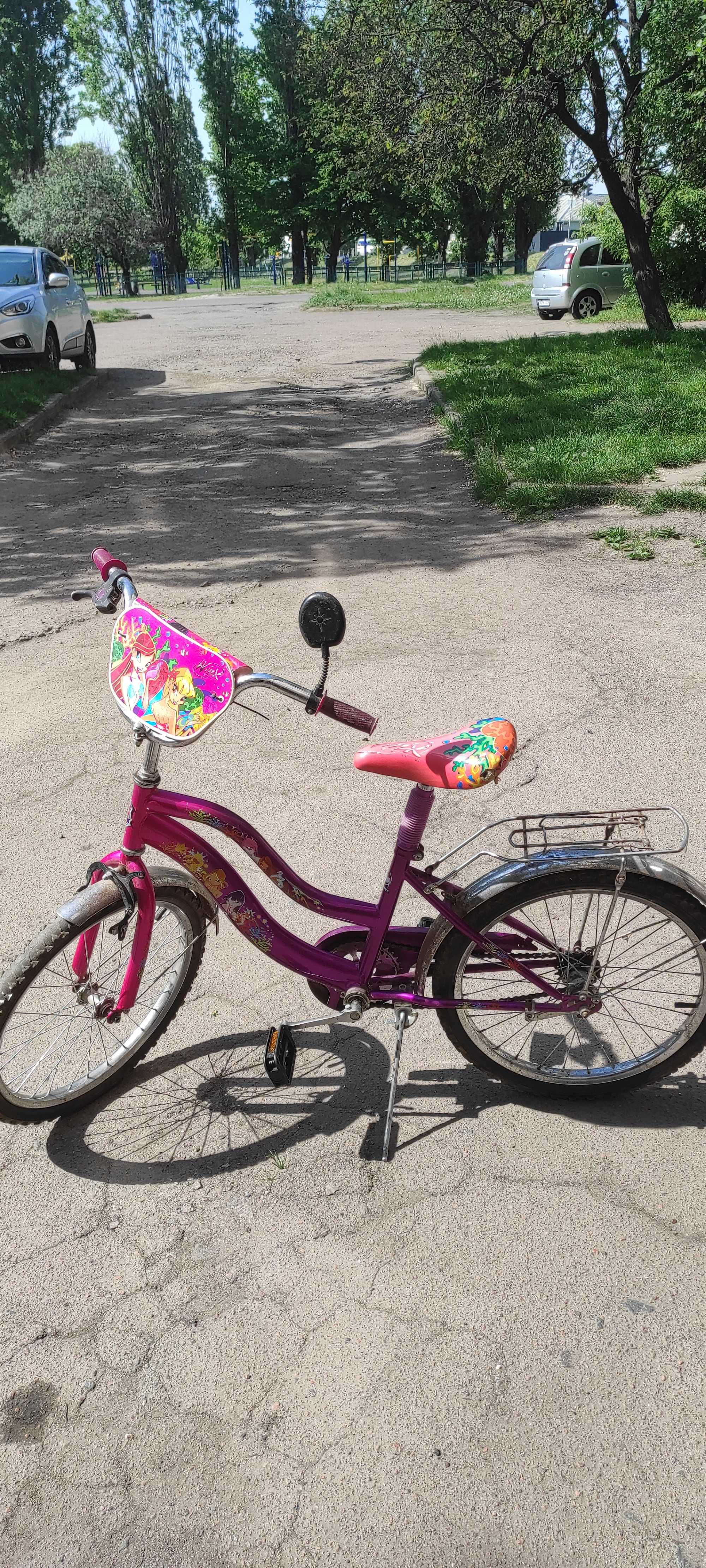 Дитячий велосипед для дівчаток з логотипом мультфільму "Вінкс"