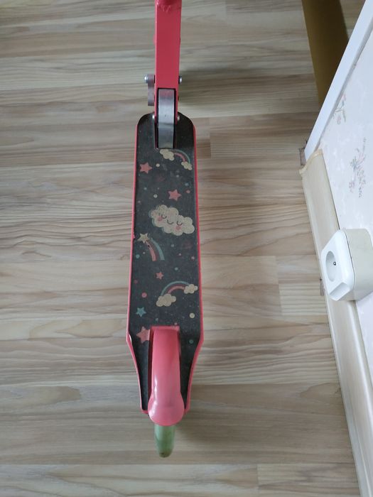 Hulajnoga dla dziewczynki