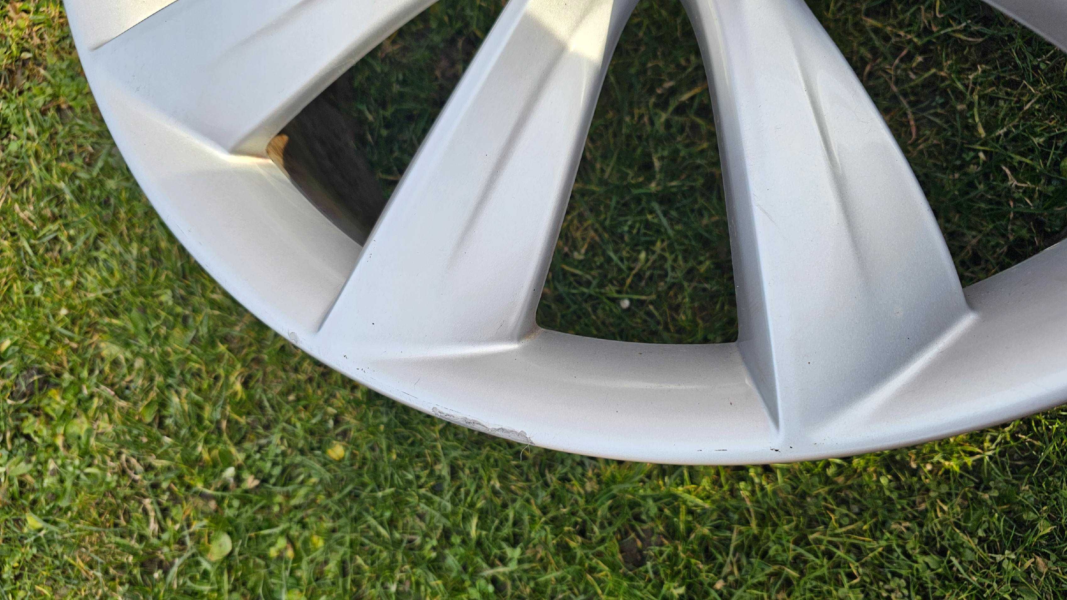 Felga Tesla Model S '21 polecam 21x8,5