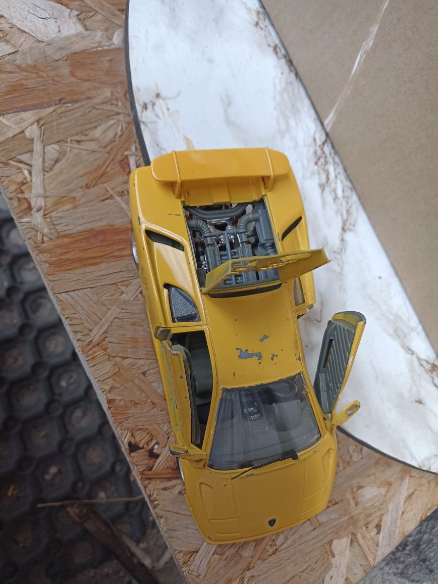 Model Lamborghini Diablo stare Bburago 1:24