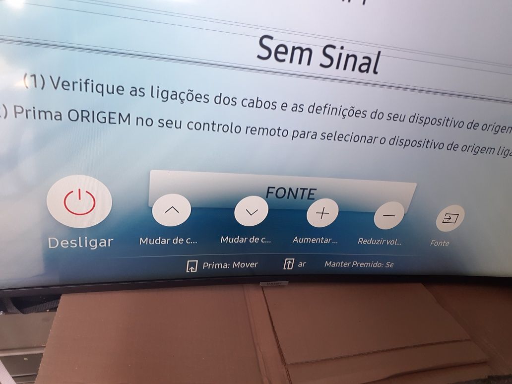 Smart TV Samsung 65' NU7305 Curva 4K UHD para reparar ou peças