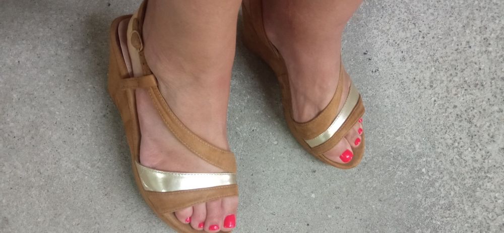 Sandálias salto 39 impecáveis