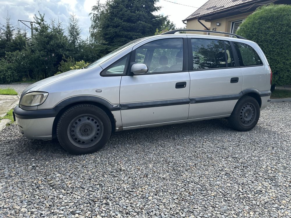 Opel Zafira A 2002r. 2.2dti