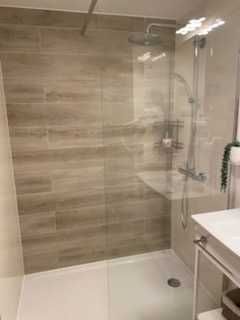 NOWY Hotel Seaside Apartament Kołobrzeg - SPA, Basen, Jacuzzi, ścianka