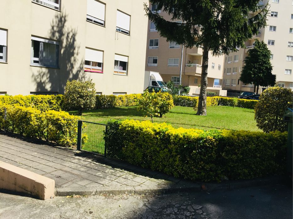 Quarto em GAIA À ESTAÇÃO D jOÃO II