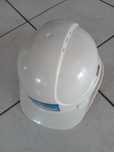 Kask ochronny na budowę