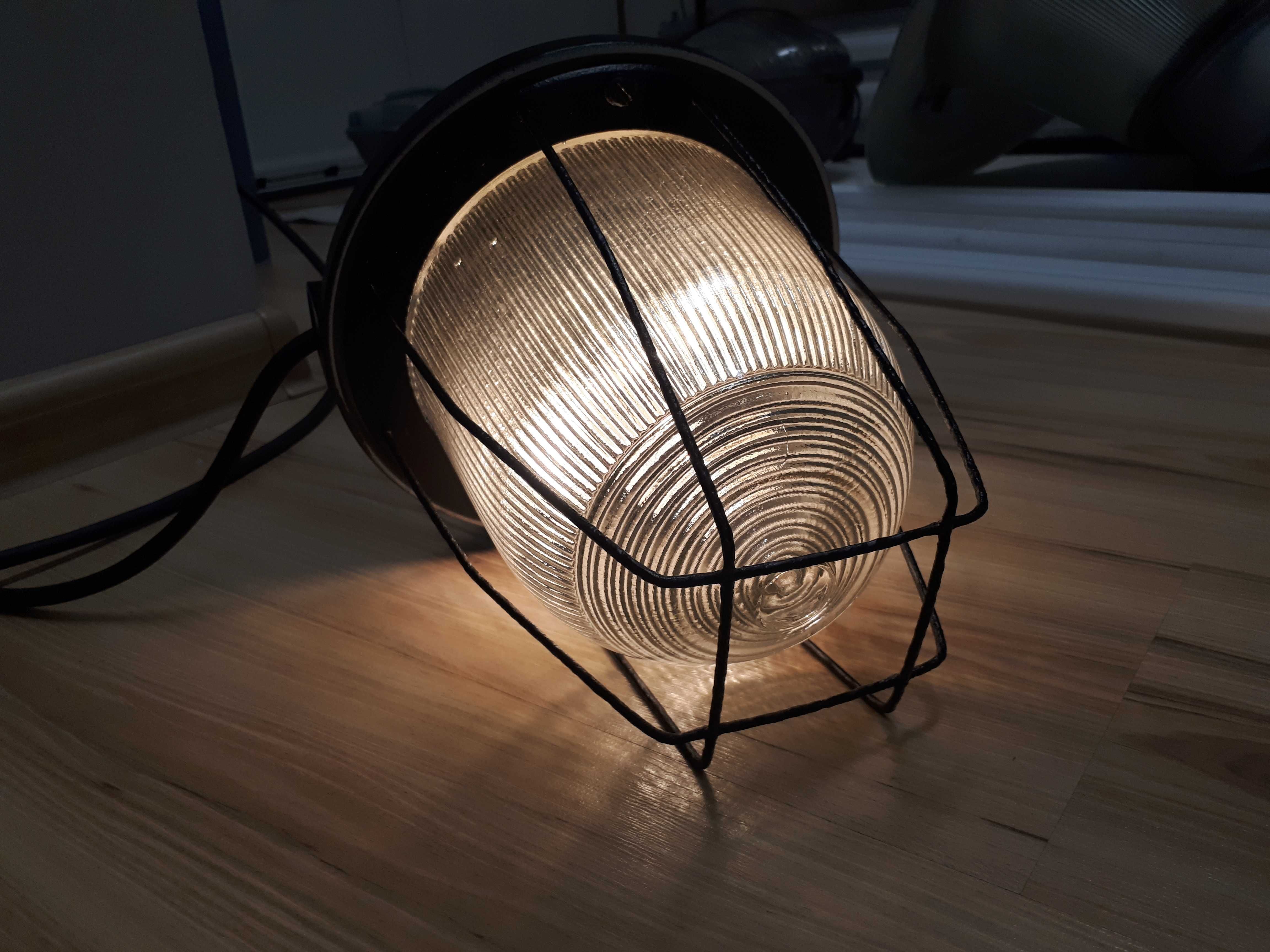 Piękna Lampa Oprawa Przemysłowa Loft PRL Po Renowacji