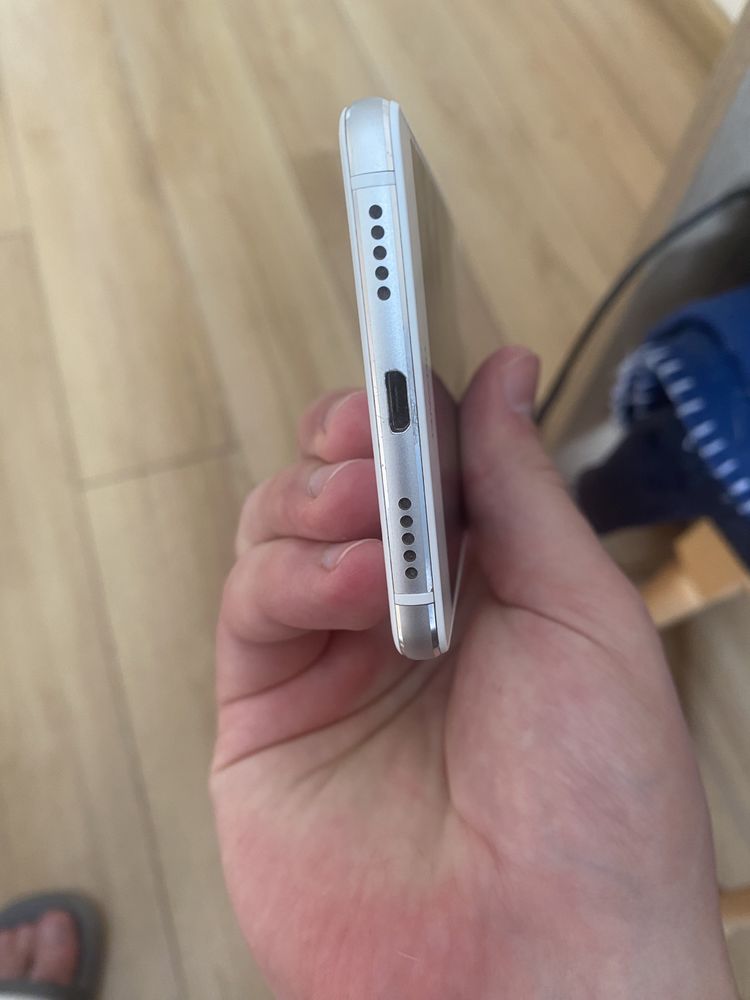 Huawei P9 Lite продам