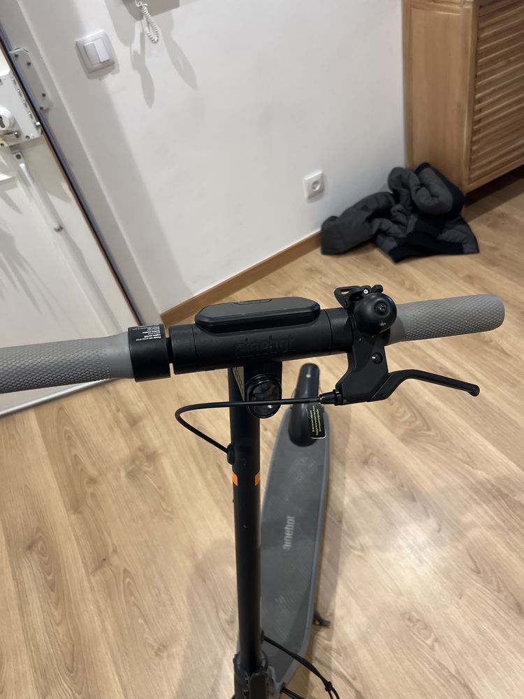Trotinete eletrica Ninebot E2 E 11