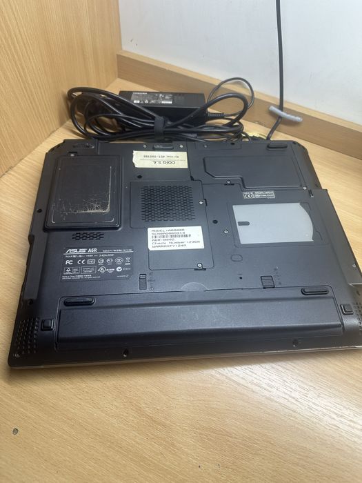 Retro Laptop Asus A6R