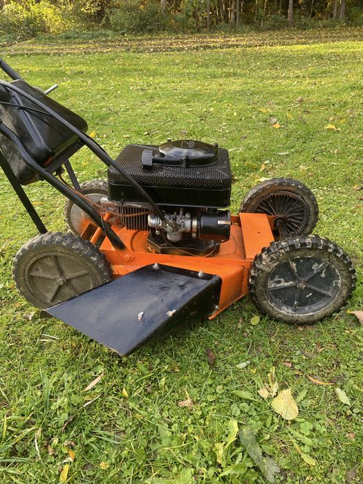 Kosiarka spalinowa dwusuwowa as motor