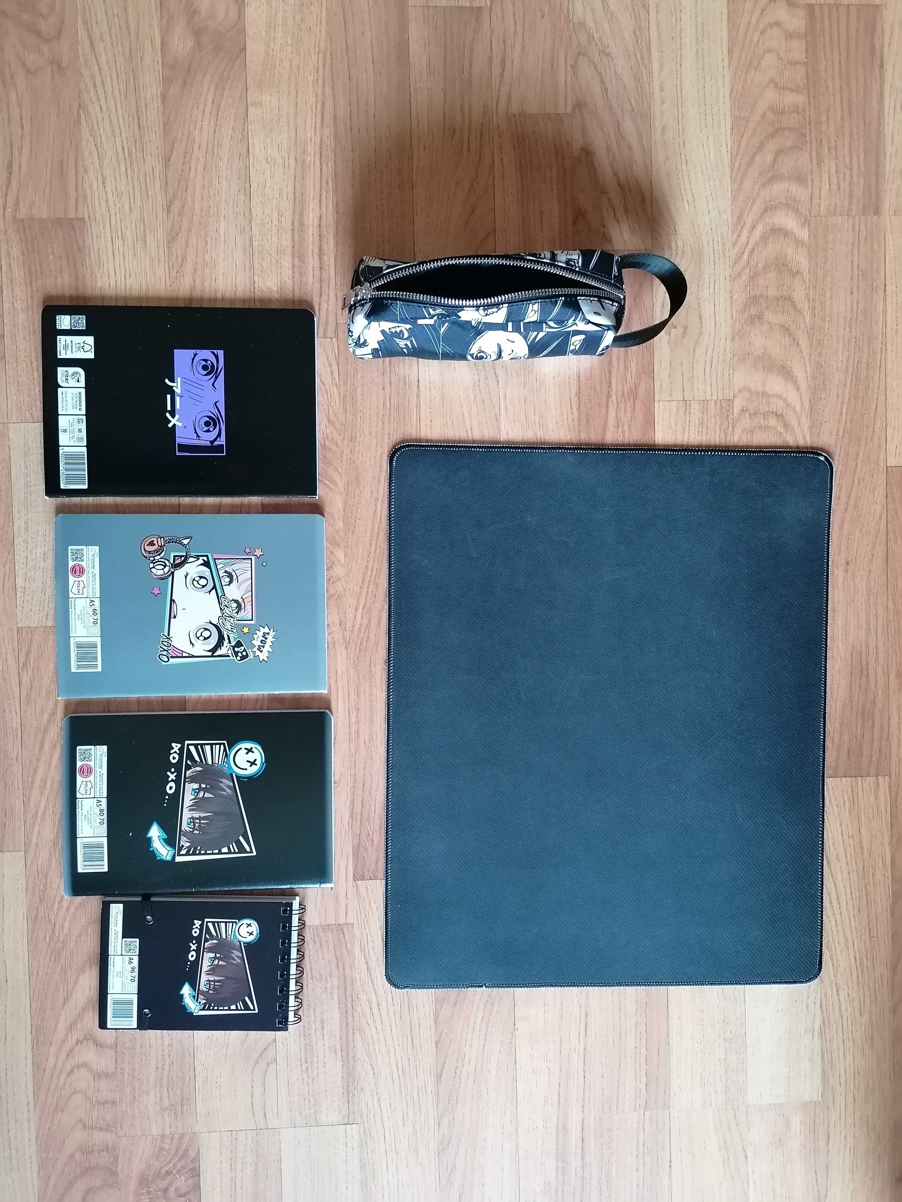 Anime Piórnik, podkładka na biurko, 3 nowe zeszyty + notes
