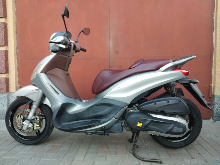 Скутер Piaggio Beverly 350 Sport Touring 2012 мощный  33л.с. инжектор
