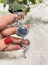 Stary zegarek damski Slava 17 Jewels USSR na bransolecie kolekcja PRL