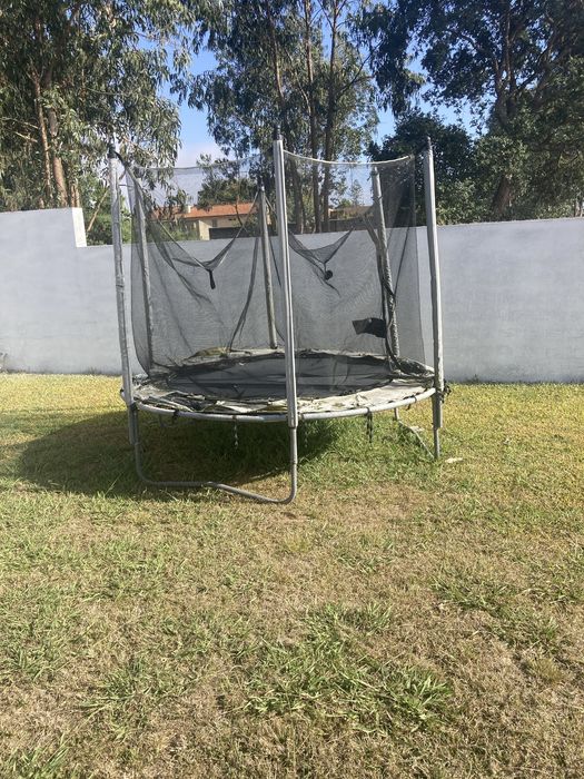 Trampolim domyos essencial 240