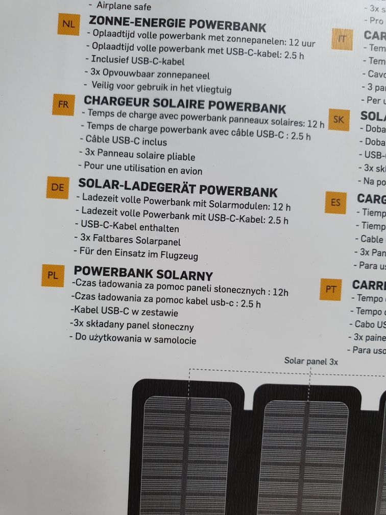 Powerbank z bateriami slonecznymi