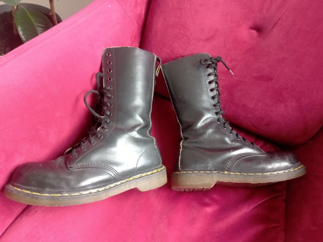 Wysokie glany Dr. Martens 14 dziurek rozmiar 39