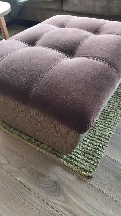 Elegancka Pufa do salonu