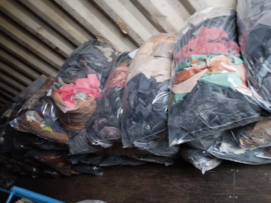 Ścinki skór duże ilości ODBIÓR OSOBISTY