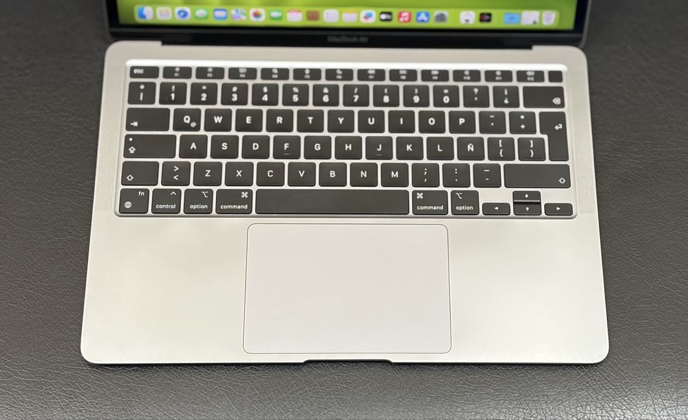 MacBook Air 13 M1 2020 8/256 Space Grey Гарантія Магазин+обмін