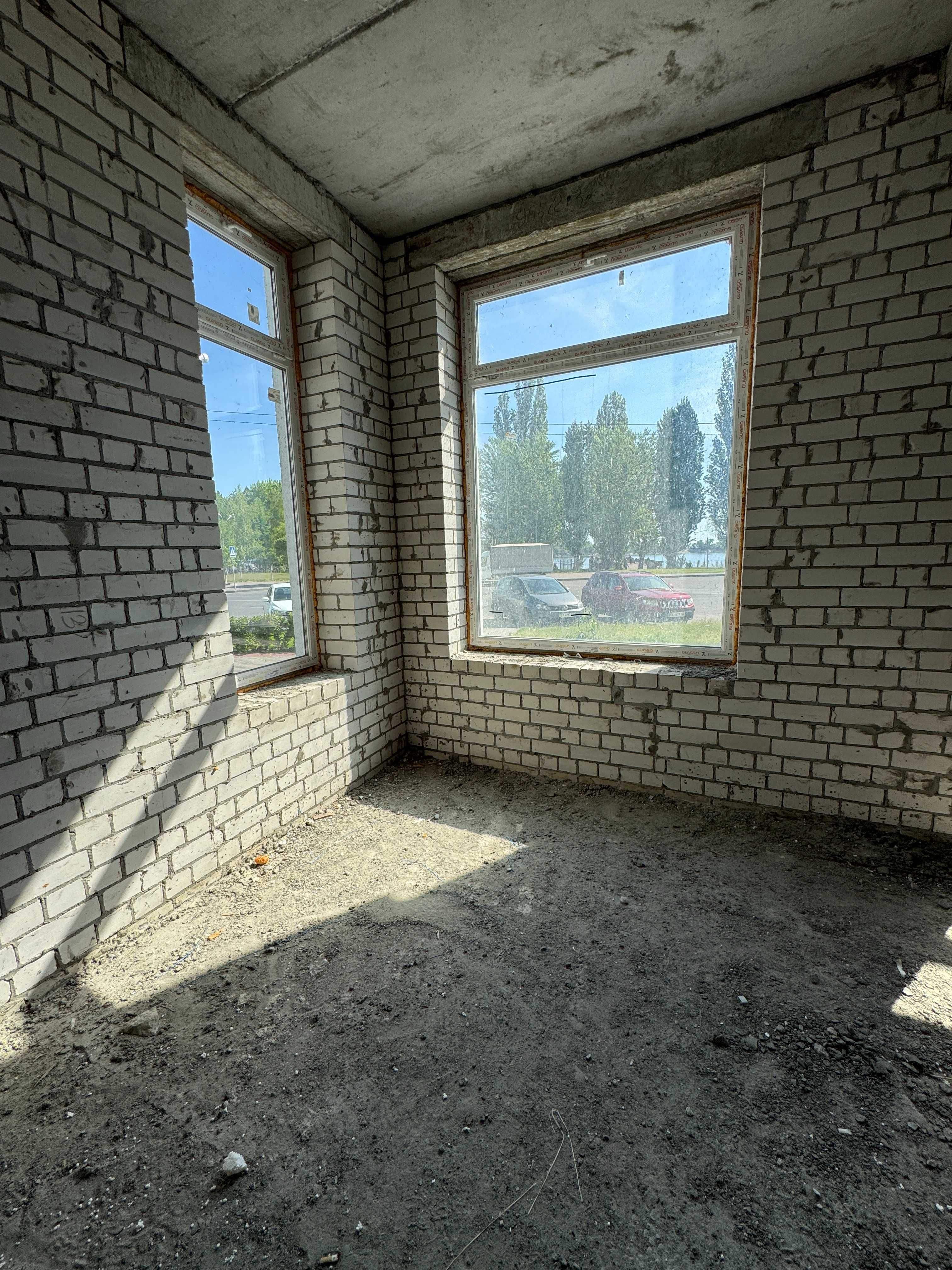 Фасадне приміщення на Митниці, по вул. Козацька