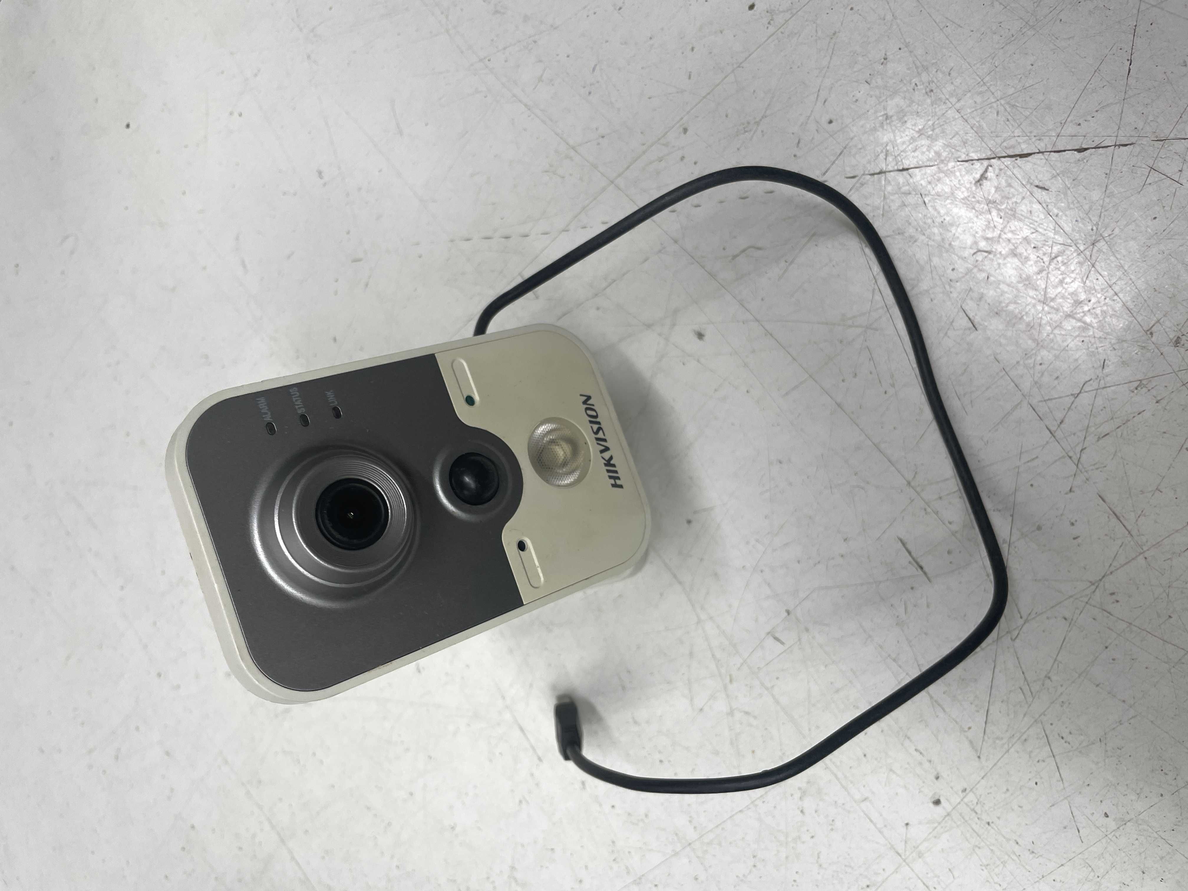 IP камера видеонаблюдения Hikvision DS-2CD2420F-I (2.8 мм)