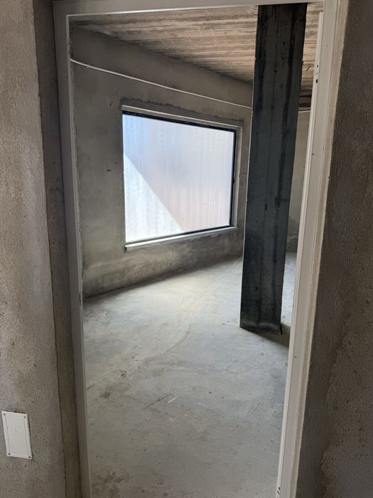 Aluga-se Res/chao Garagem-Armazém-Arrecadação-Guarda Móveis-Depósito.