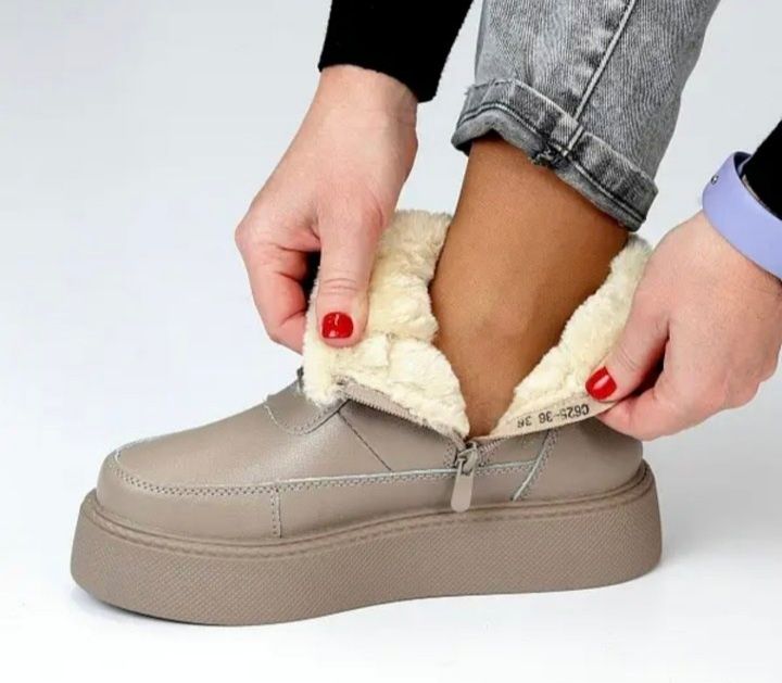 Жіночі черевики ботинки бежеві шкіряні зима