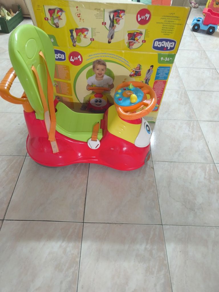 Carrinho de  bebe Chico