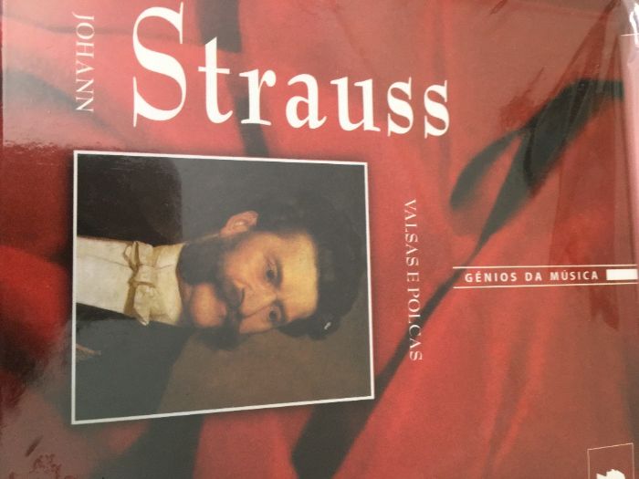 Livros + CDs de Mozart, Strauss e Vivaldi