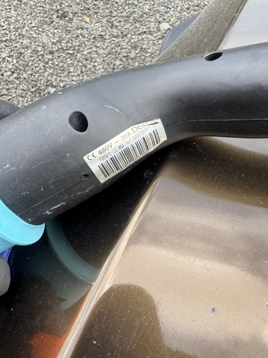 Кабелі до зарядних станцій