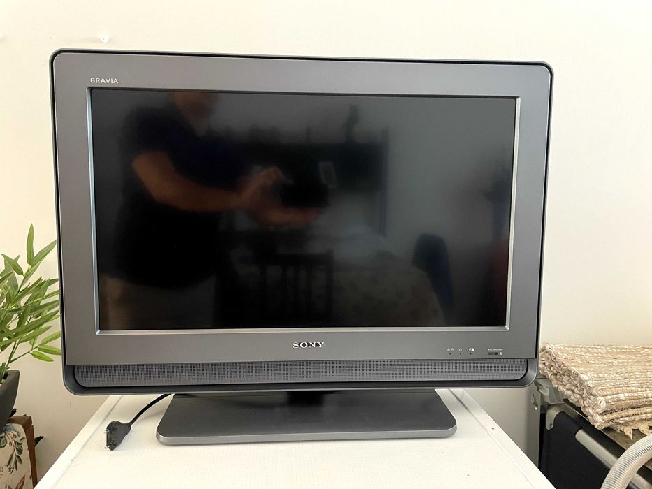 Televisão c/ comando 26" Sony KDL-26U4000