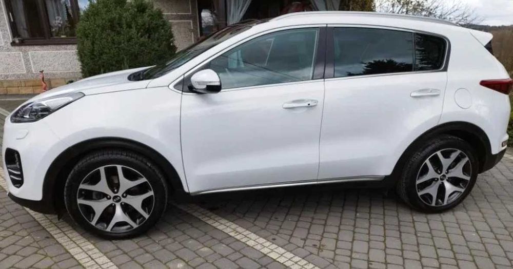 Kia Sportage GT капот дверь бампер фара зеркало фонарь рычаг ляда бу