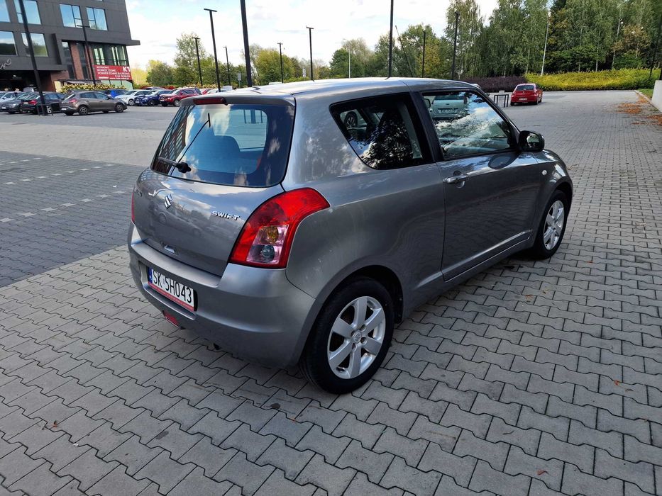 Suzuki Swift 1.5 102KM benzyna keyless go bez rdzy z Niemiec