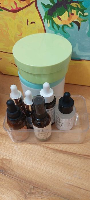 Баночки від косметики