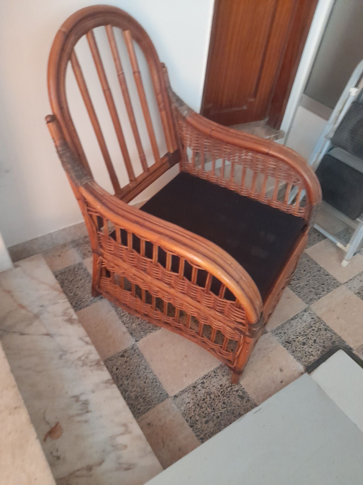 Conjunto de sofás/mesa em bambú