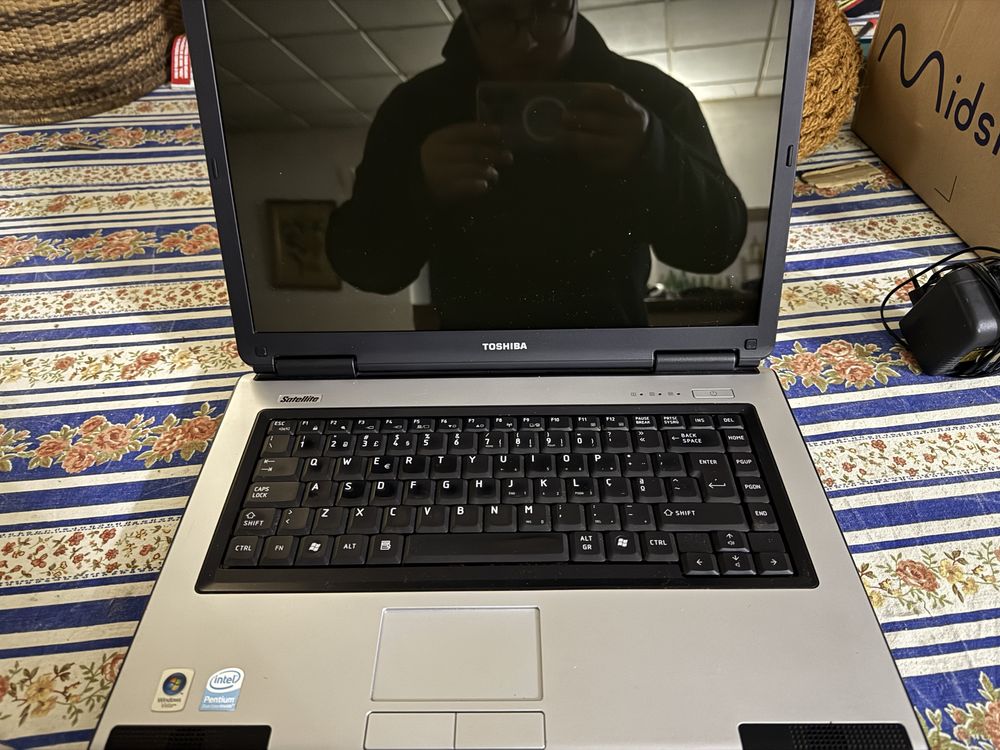 portátil Toshiba satélite L40-15G MODELNO. PSL48E - 01T00GPT peças
