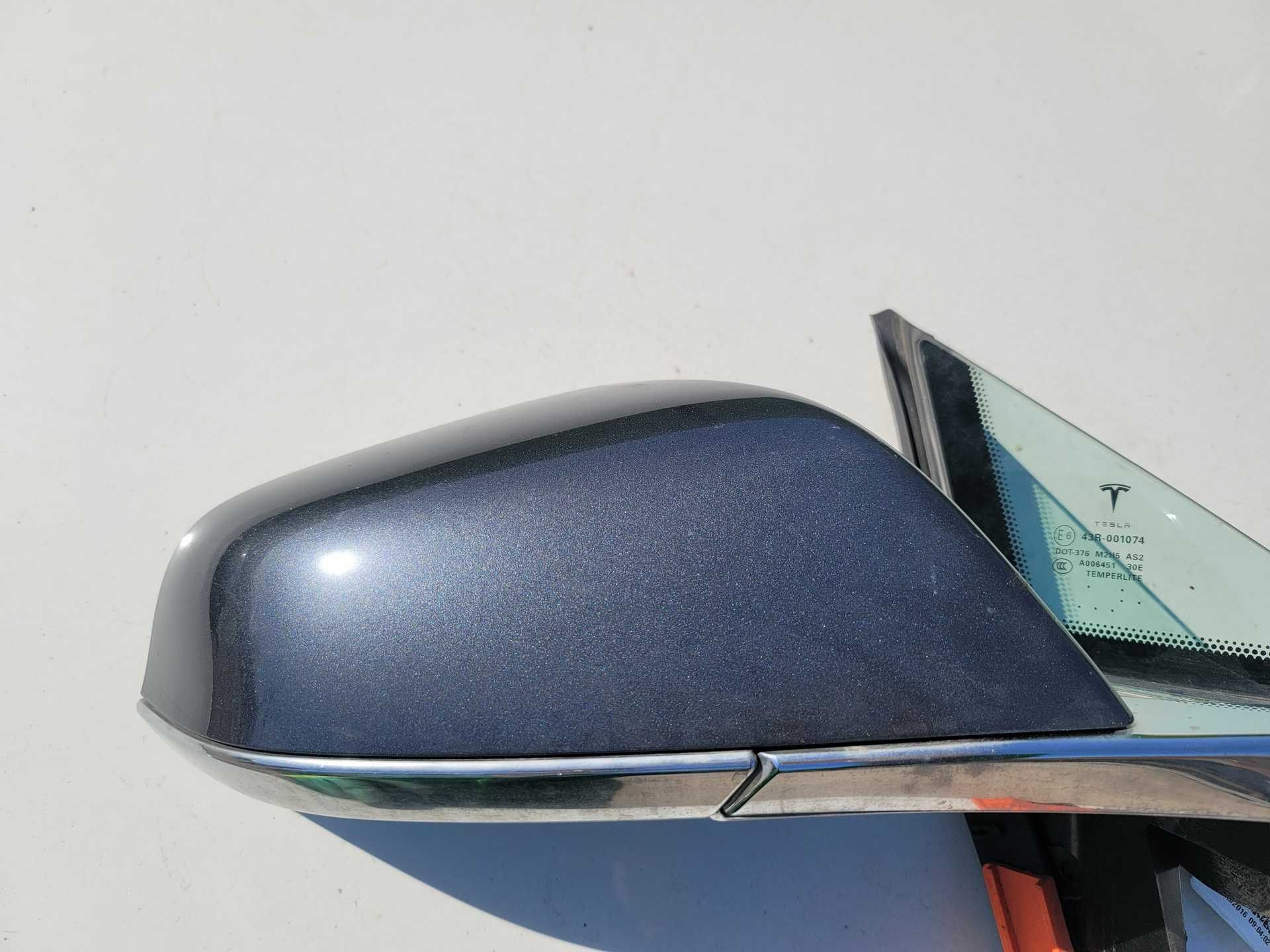 Зеркало боковое левое правое Tesla Model S 12-20 13+2 пинов графит