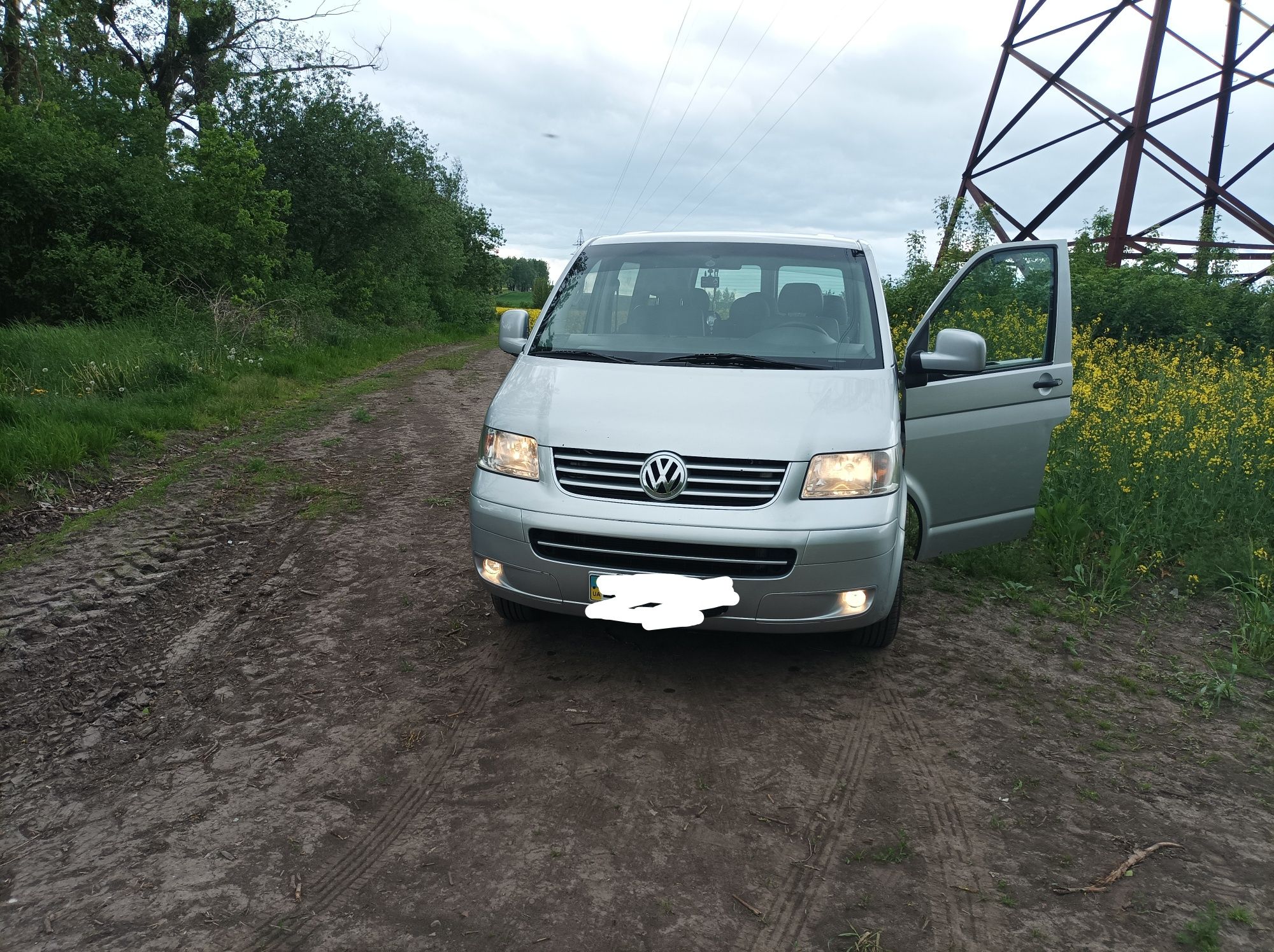 Продам Volkswagen T5 (пасс.) 2.5