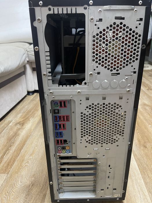 Продам системний блок без бп. Проц FX8350 black edition.