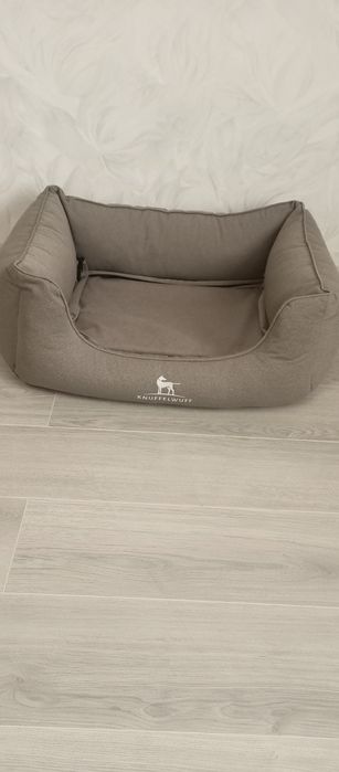 Лижак для собаки в хорошому стані стані