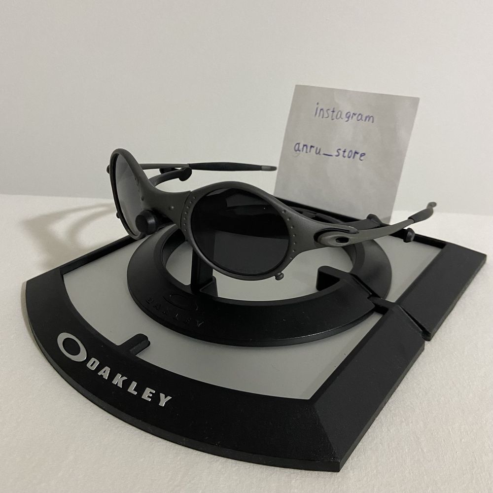 Солнцезащитные очки Oakley Oval  Plutonite Plazma Black iridium.