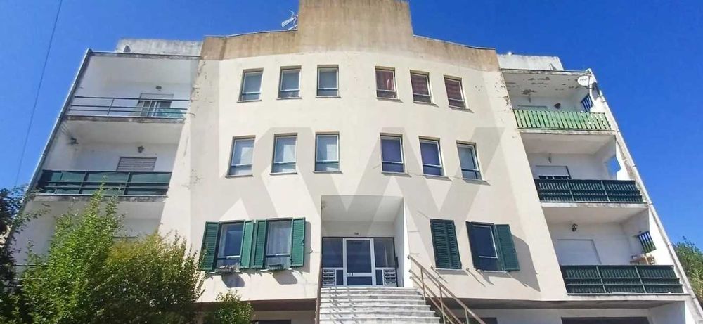 Apartamento T2 com Garagem - Tábua